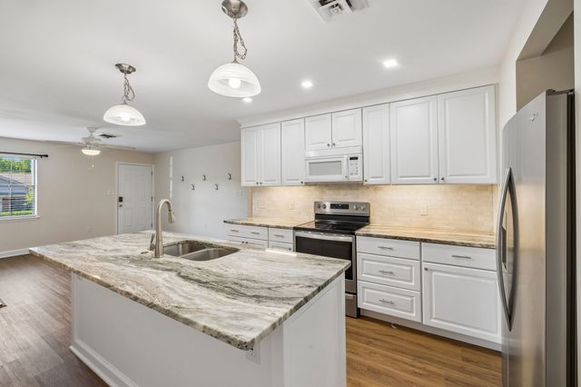 101 Ellington Pl, Madison, TN 37115