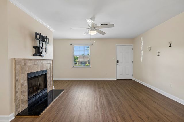 101 Ellington Pl, Madison, TN 37115