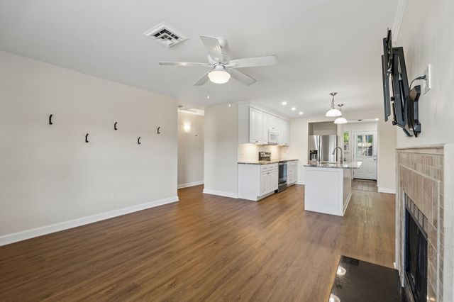 101 Ellington Pl, Madison, TN 37115