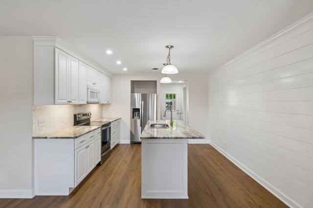 101 Ellington Pl, Madison, TN 37115