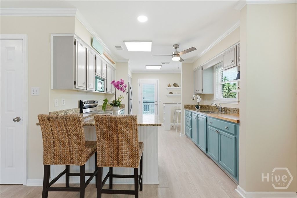 Image 14 of property listing at 6 Taylor Street, Tybee Island, GA 31328