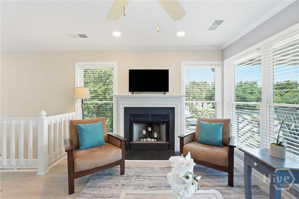Image 5 of property listing at 6 Taylor Street, Tybee Island, GA 31328