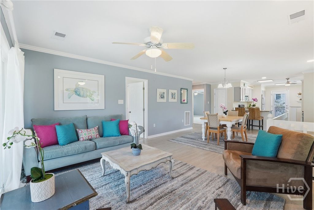 Image 7 of property listing at 6 Taylor Street, Tybee Island, GA 31328