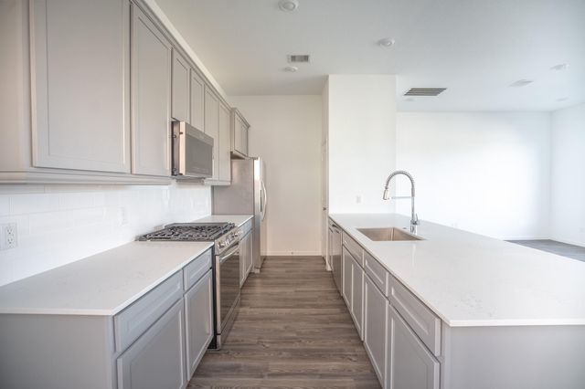 21114 Castroville Way, Cypress, TX 77433