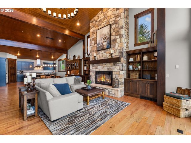 11963 Se DORSET Ln, Happy Valley, OR 97086