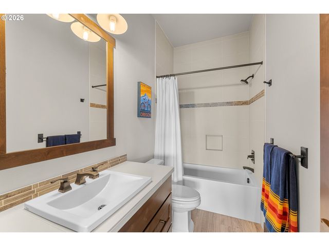 11963 Se DORSET Ln, Happy Valley, OR 97086