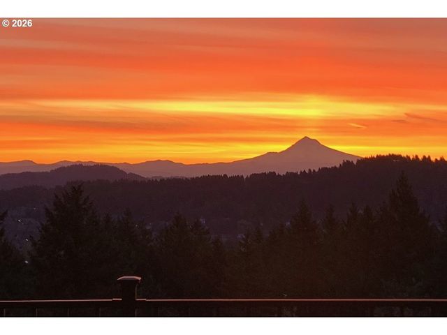 11963 Se DORSET Ln, Happy Valley, OR 97086