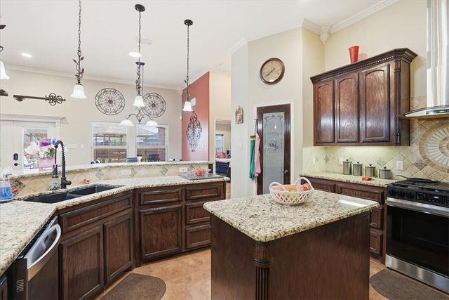 6914 Sir Moses, Corpus Christi, TX 78414