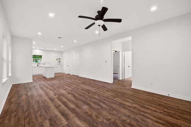 822 Ross Street, La Marque, TX 77568