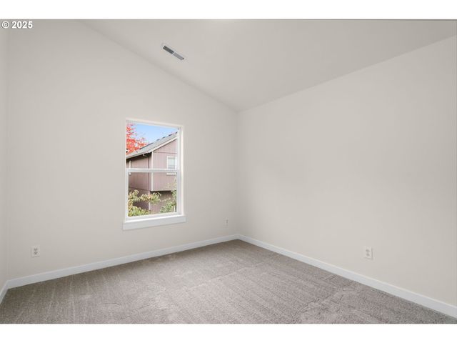 7544 Ne CATHERINE Ct, Hillsboro, OR 97124