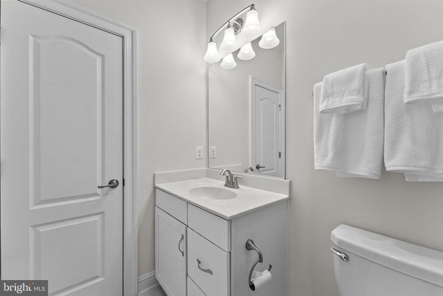 23754 KILKERRAN DR, Aldie, VA 20105