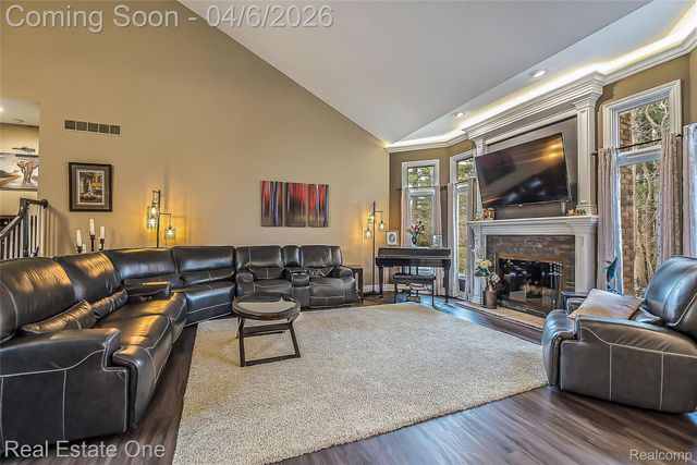 5350 Hidden Pines Drive, Genoa Township, MI 48116