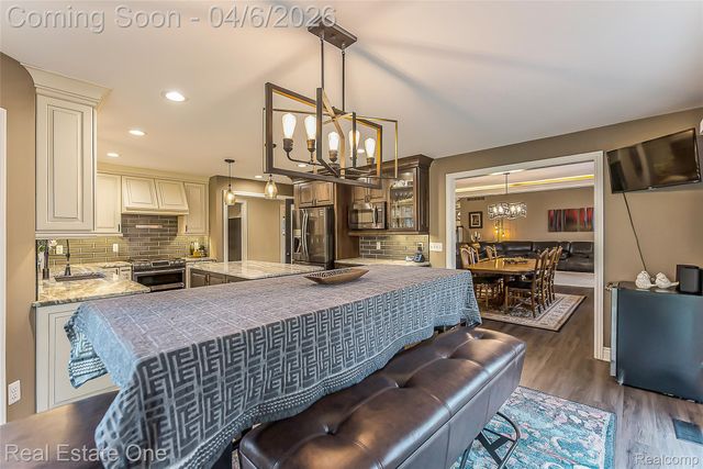 5350 Hidden Pines Drive, Genoa Township, MI 48116