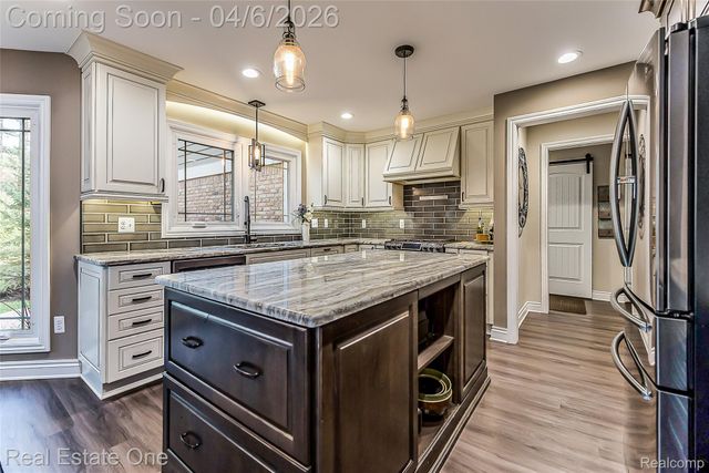 5350 Hidden Pines Drive, Genoa Township, MI 48116