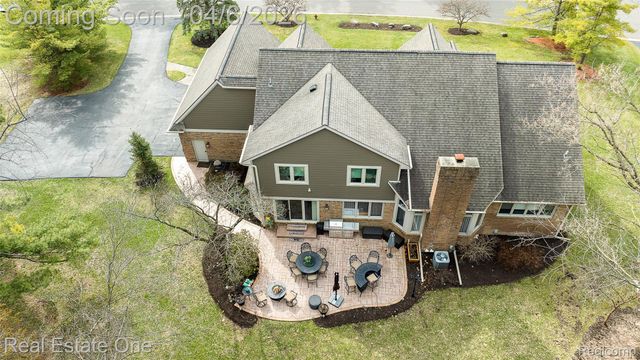 5350 Hidden Pines Drive, Genoa Township, MI 48116