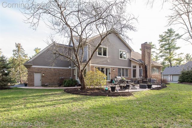 5350 Hidden Pines Drive, Genoa Township, MI 48116