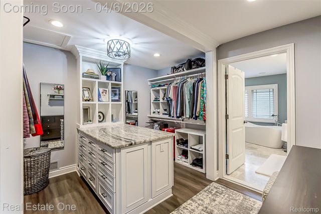 5350 Hidden Pines Drive, Genoa Township, MI 48116