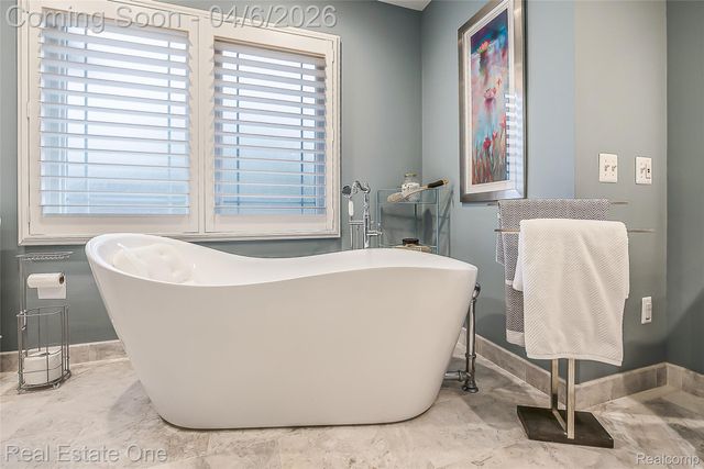 5350 Hidden Pines Drive, Genoa Township, MI 48116