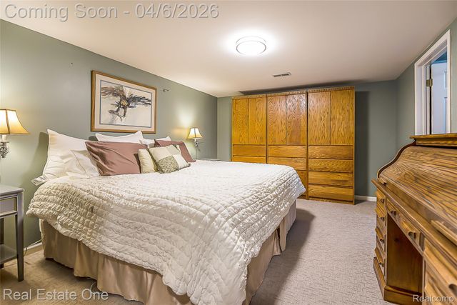 5350 Hidden Pines Drive, Genoa Township, MI 48116