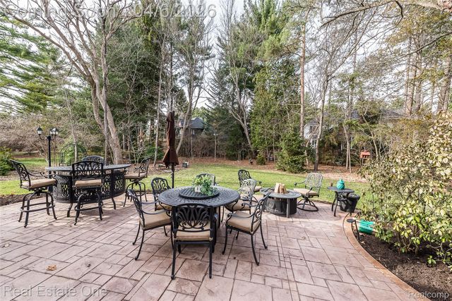 5350 Hidden Pines Drive, Genoa Township, MI 48116