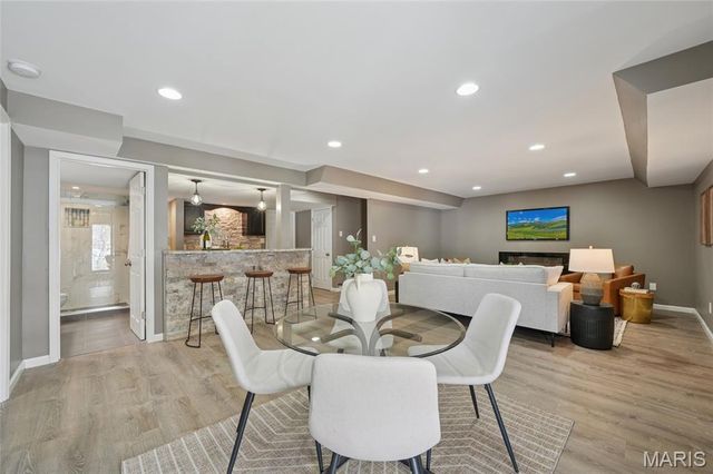 5556 Mirasol Manor Way, Eureka, MO 63025