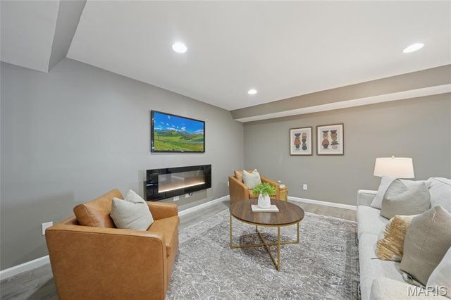 5556 Mirasol Manor Way, Eureka, MO 63025