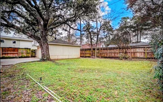 6906 Alderney Drive, Houston, TX 77055