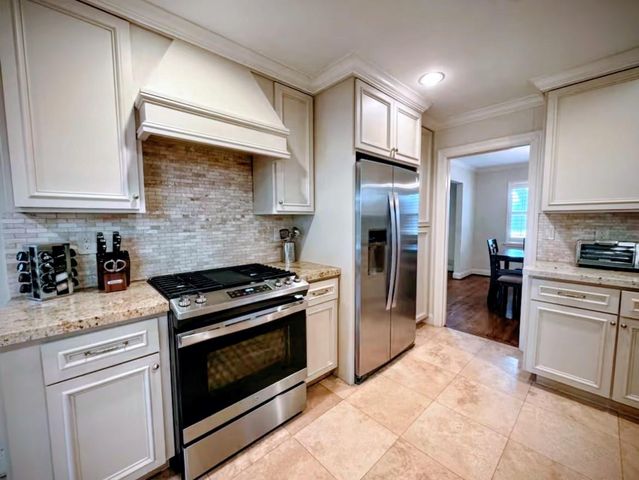 6906 Alderney Drive, Houston, TX 77055