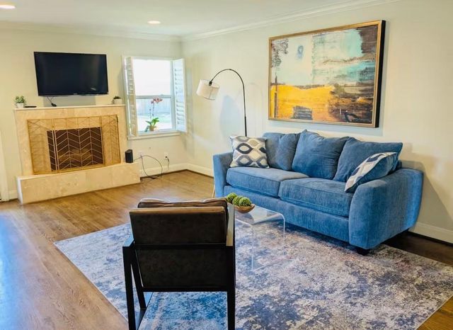 6906 Alderney Drive, Houston, TX 77055