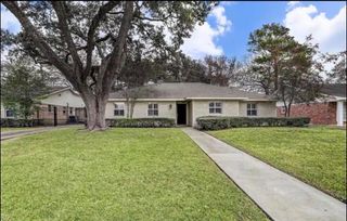 6906 Alderney Drive, Houston, TX 77055