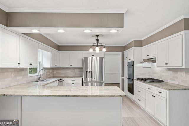 2033 Hessian Court, Stone Mountain, GA 30087