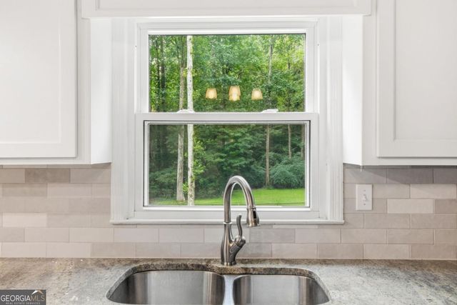 2033 Hessian Court, Stone Mountain, GA 30087