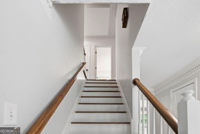 2033 Hessian Court, Stone Mountain, GA 30087