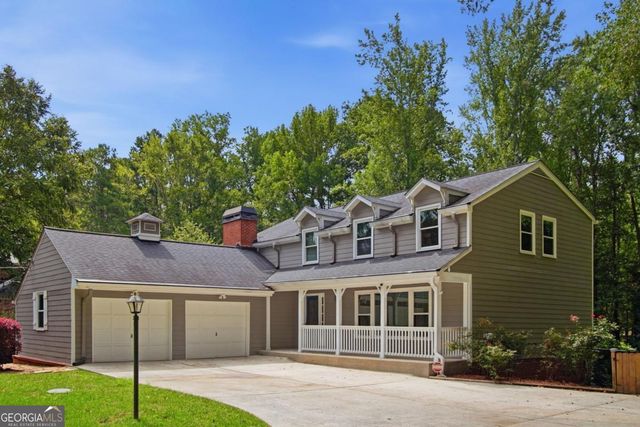 2033 Hessian Court, Stone Mountain, GA 30087