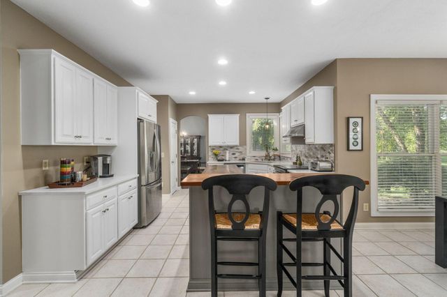 403 Ashmoore Circle E, Powell, OH 43065
