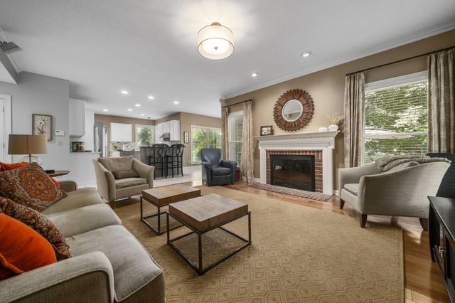 403 Ashmoore Circle E, Powell, OH 43065