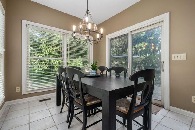 403 Ashmoore Circle E, Powell, OH 43065