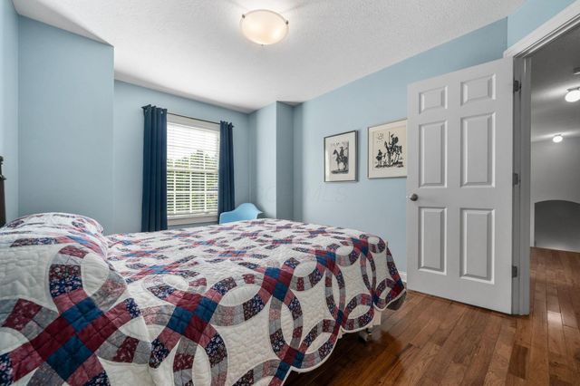 403 Ashmoore Circle E, Powell, OH 43065