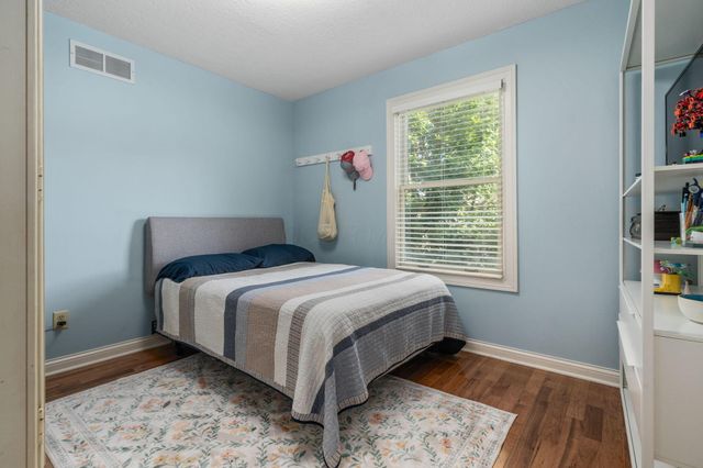 403 Ashmoore Circle E, Powell, OH 43065