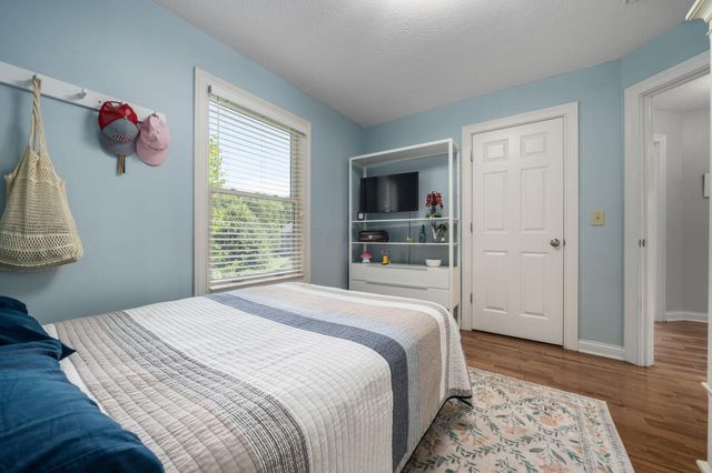 403 Ashmoore Circle E, Powell, OH 43065