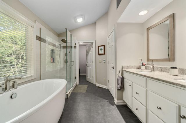 403 Ashmoore Circle E, Powell, OH 43065