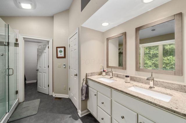 403 Ashmoore Circle E, Powell, OH 43065