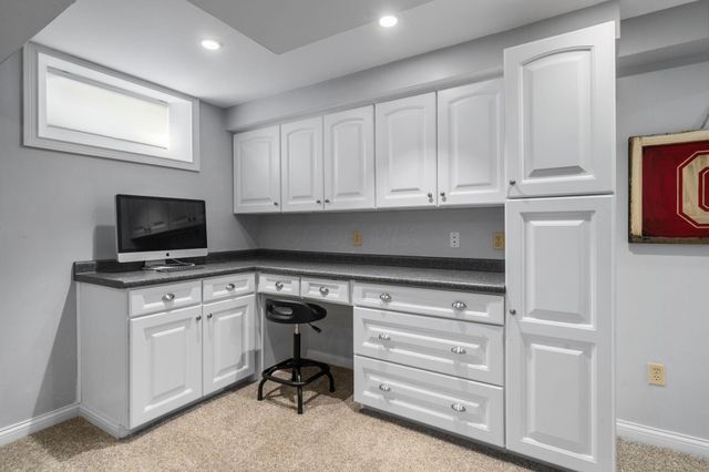403 Ashmoore Circle E, Powell, OH 43065