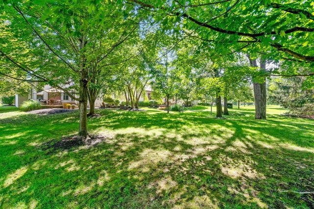 403 Ashmoore Circle E, Powell, OH 43065