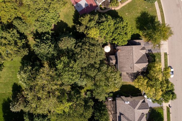 403 Ashmoore Circle E, Powell, OH 43065
