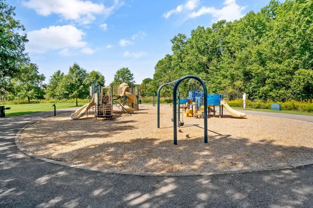 403 Ashmoore Circle E, Powell, OH 43065
