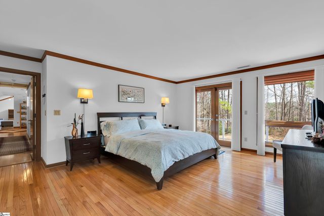 122 Woodland Lane, Simpsonville, SC 29681