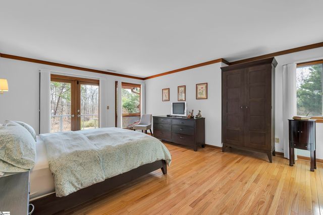 122 Woodland Lane, Simpsonville, SC 29681