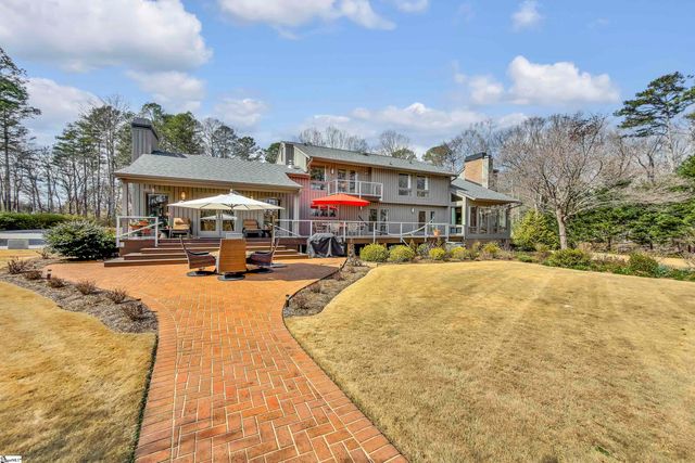 122 Woodland Lane, Simpsonville, SC 29681