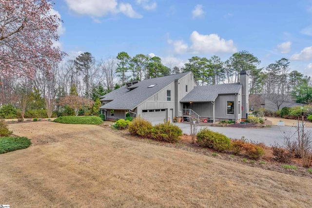 122 Woodland Lane, Simpsonville, SC 29681